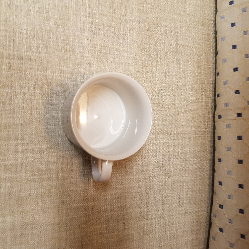 LNWOB Ceramic Mug W/Floral Print Design - Picture 3 of 3